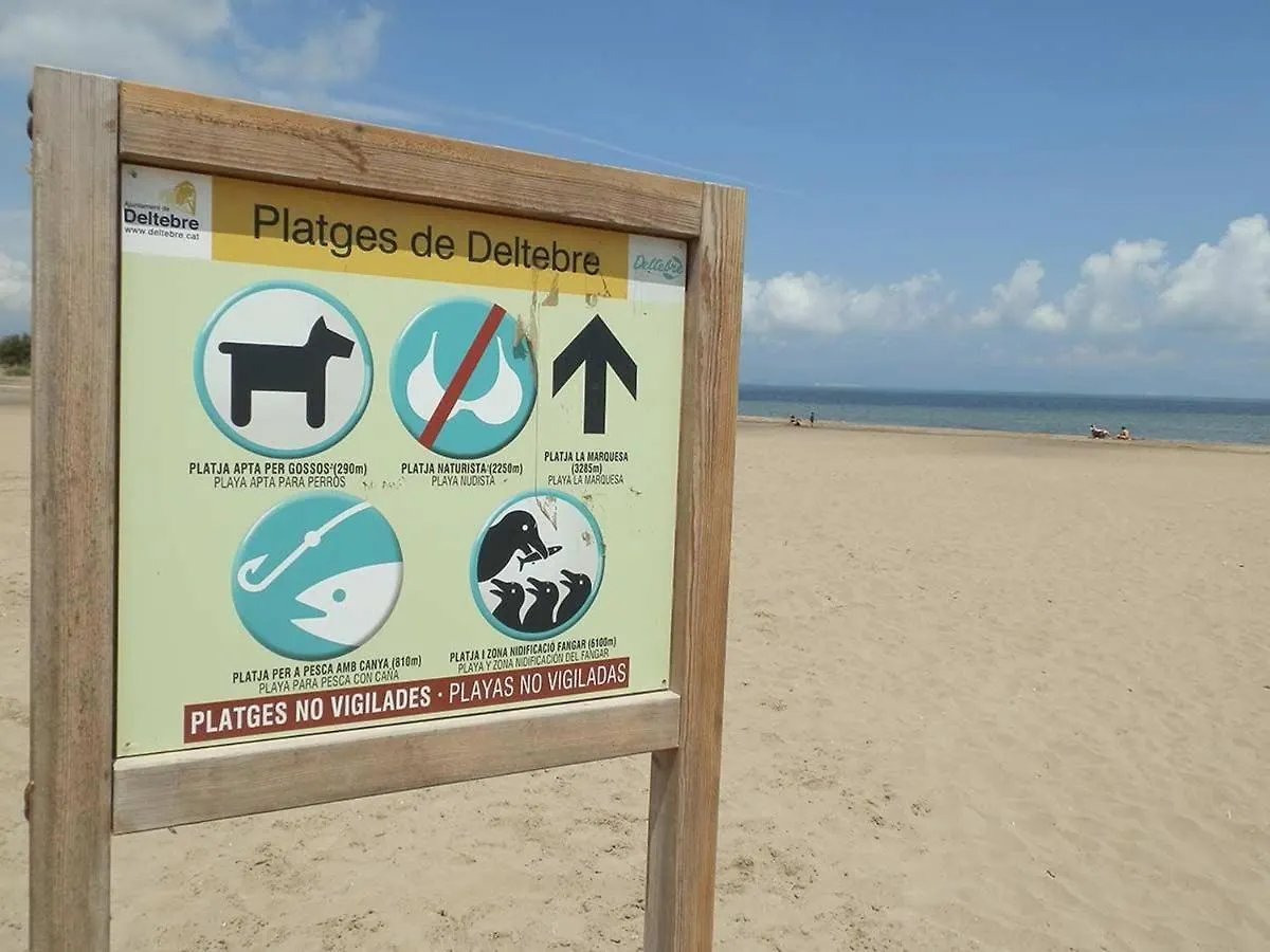 Holiday home Vacaciones Frente Al Mar: Casa Con Wifi, Aire Opcional, Mascotas Bienvenidas Y Playa Para Perros - Es-184-24 Riumar Spain