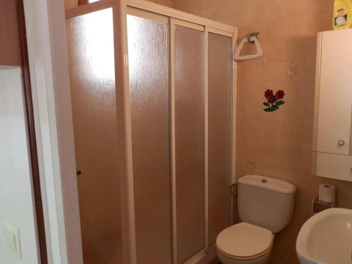 Vacaciones Frente Al Mar: Casa Con Wifi, Aire Opcional, Mascotas Bienvenidas Y Playa Para Perros - Es-184-24 Riumar 0*,  Spain