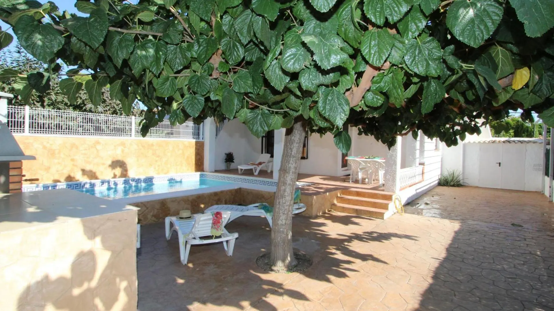 Vacaciones Frente Al Mar: Casa Con Wifi, Aire Opcional, Mascotas Bienvenidas Y Playa Para Perros - Es-184-24 Riumar